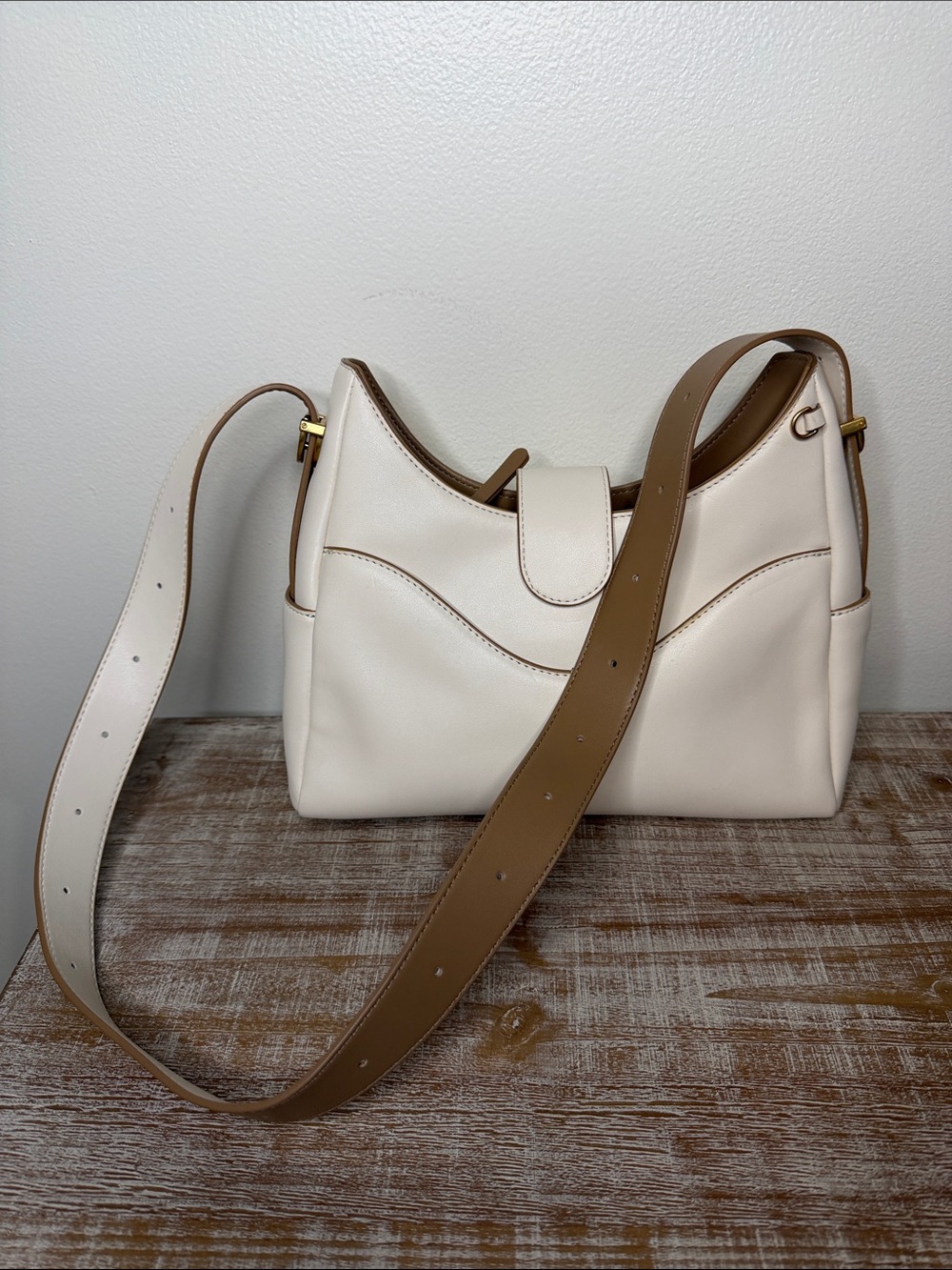 Oleada Mini Reverie Hobo Leather White Tan Shoulder Bag Long Strap